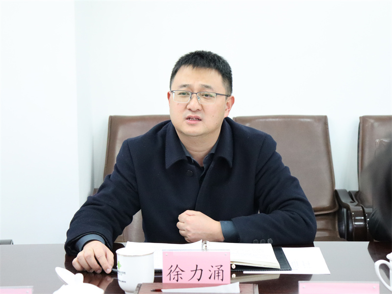 楊武秀會(huì)見萬源市委常委、副市長徐力涌一行
